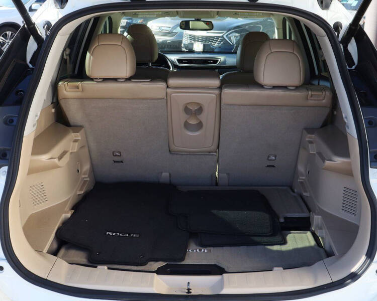 2016 Nissan Rogue SL