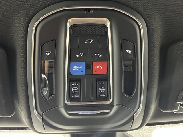 2025 Jeep Grand Cherokee L Altitude X