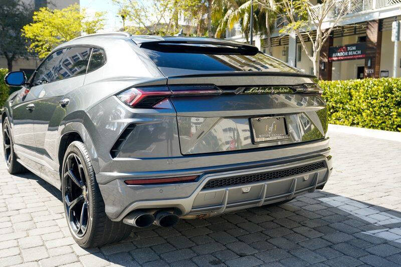 2019 Lamborghini Urus