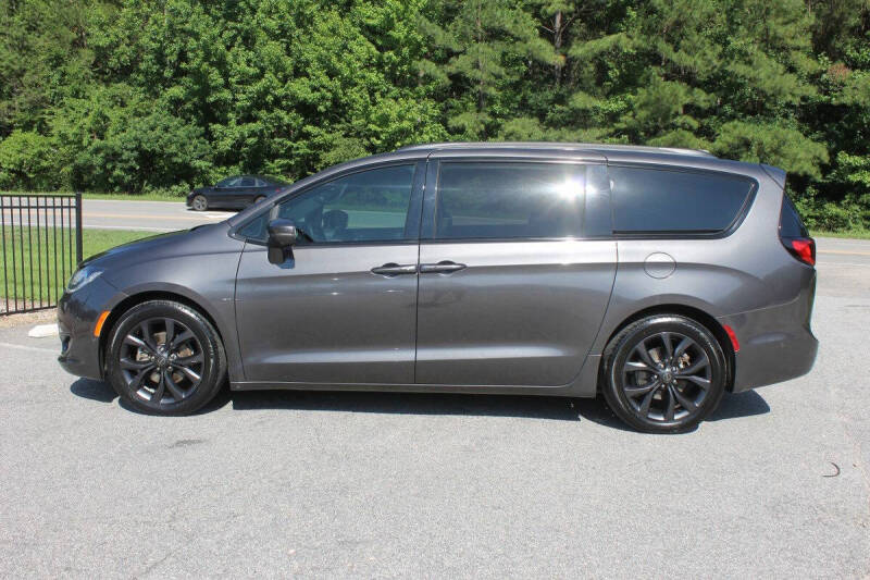 2020 Chrysler Pacifica Limited