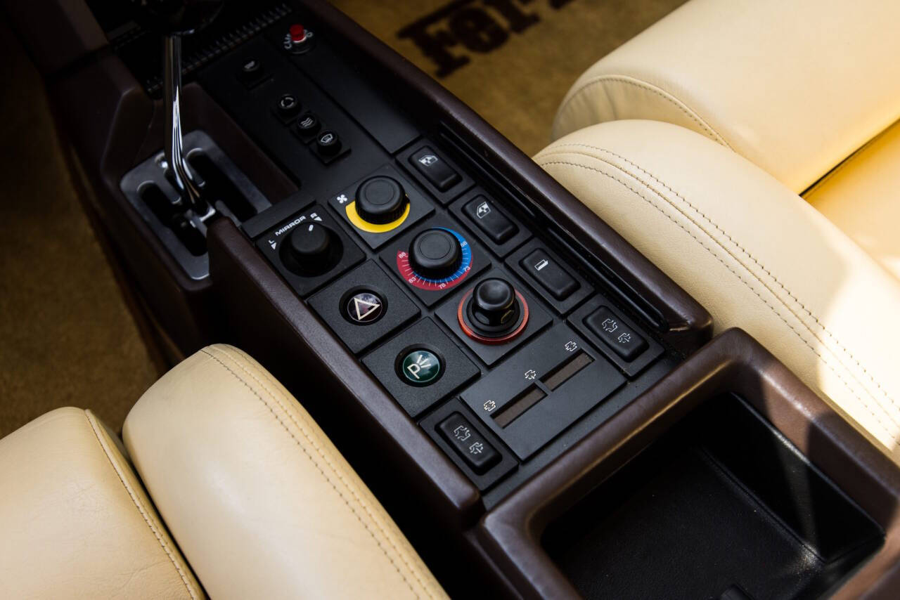 1989 Ferrari Testarossa 43