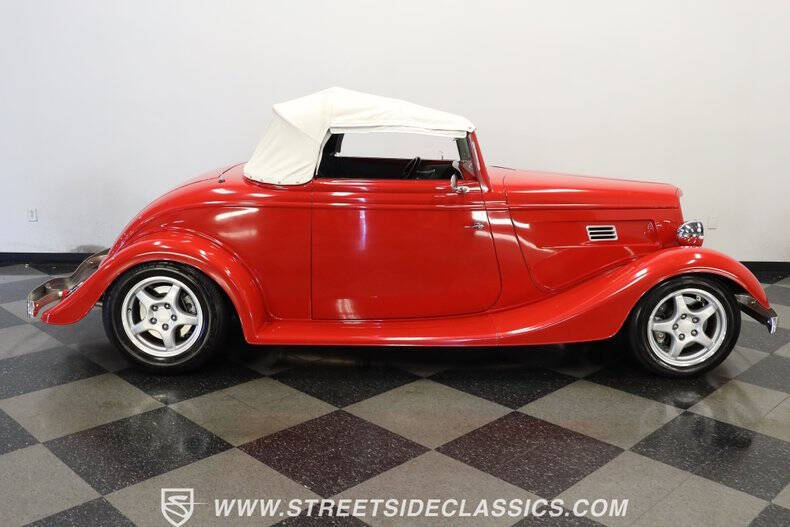 1934 Ford Cabriolet