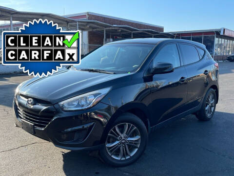 2015 Hyundai Tucson for sale at MAGIC AUTO SALES in Little Ferry NJ