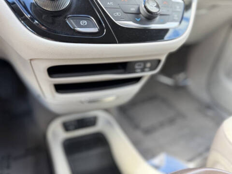 2018 Chrysler Pacifica Touring L