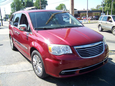 2013 Chrysler Town and Country for sale at lemity motor sales in Zanesville OH
