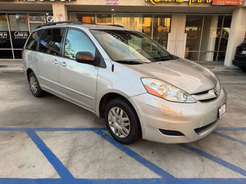 2006 Toyota Sienna LE 7 Passenger