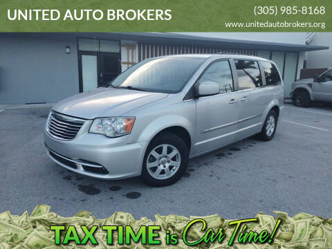2012 Chrysler Town and Country for sale at UNITED AUTO BROKERS in Hollywood FL