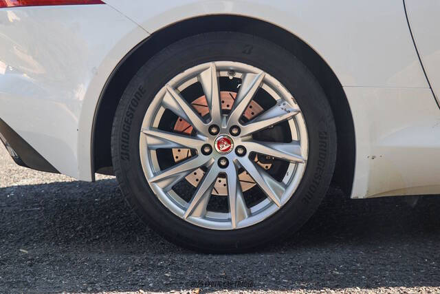 2017 Jaguar F-TYPE Premium