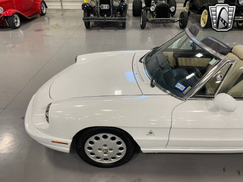 1991 Alfa Romeo Spider Veloce