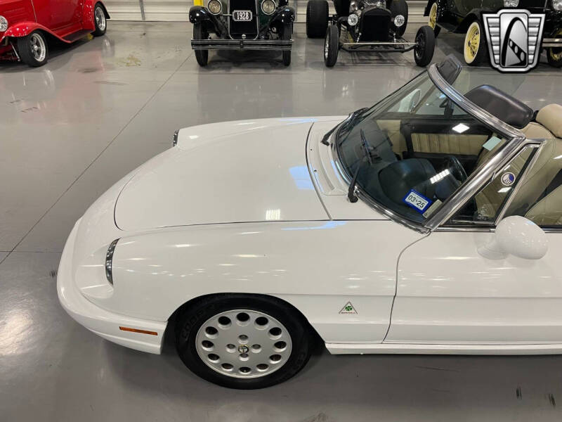 1991 Alfa Romeo Spider Veloce