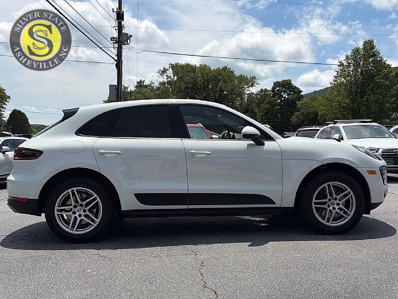 2017 Porsche Macan