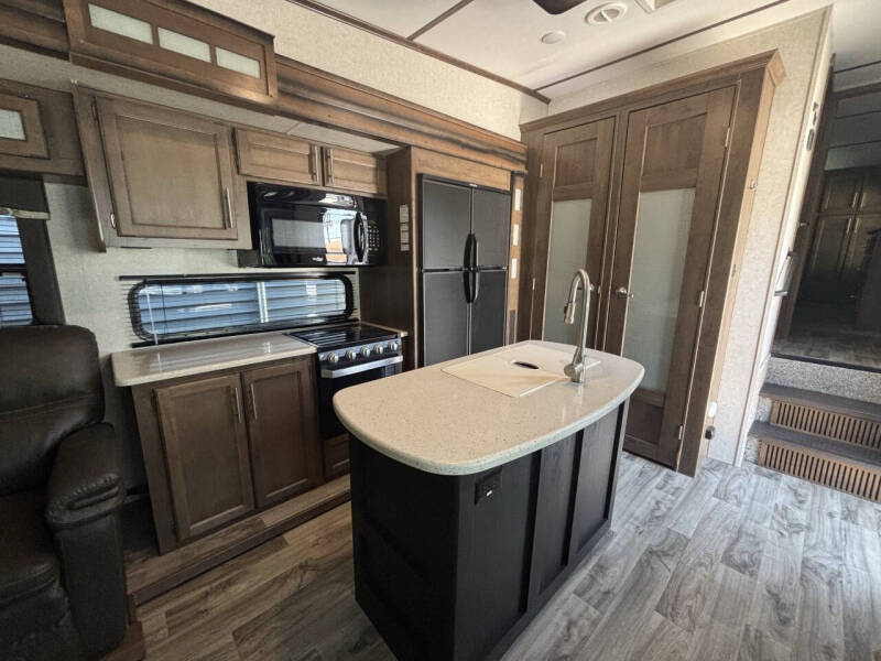 2019 Keystone RV COUGAR 338RLK