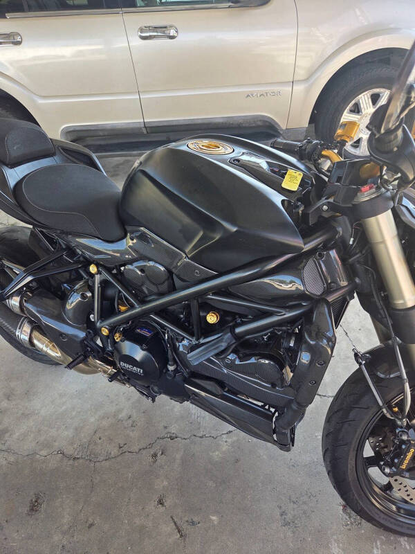 2012 Ducati Streetfighter 848