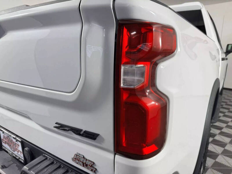 2024 Chevrolet Silverado 1500 ZR2