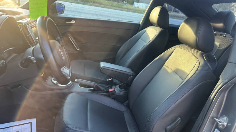 2016 Volkswagen Beetle 1.8T Classic PZEV