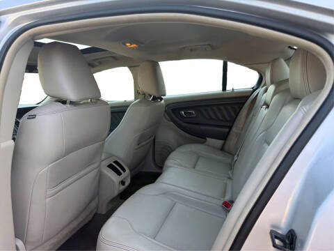 2011 Ford Taurus SEL