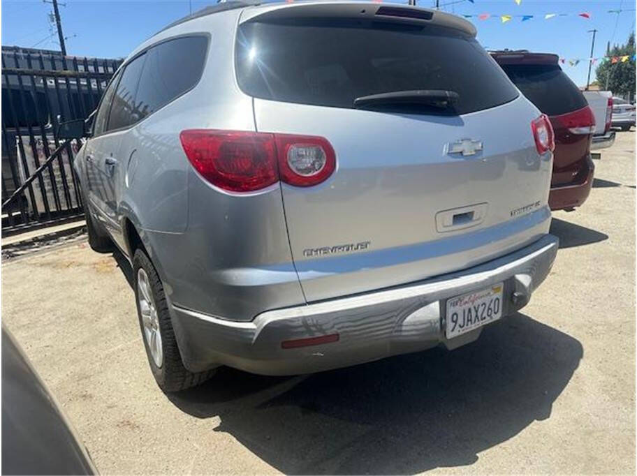 No Color 2009 Chevrolet Traverse LS LS 4dr SUV 2
