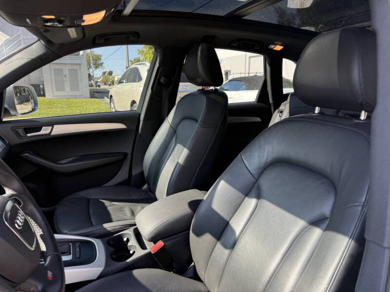 2011 Audi Q5 3.2 quattro Premium Plus