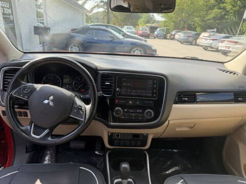 2017 Mitsubishi Outlander SE