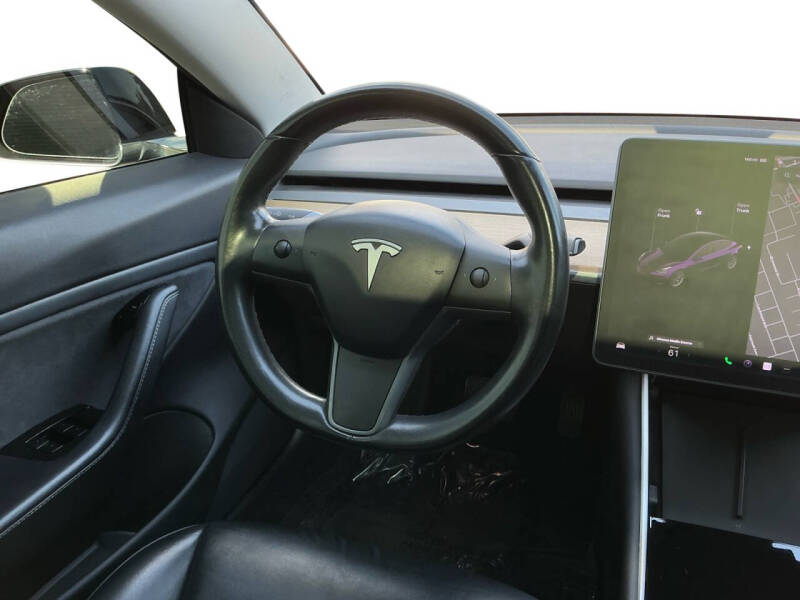 2019 Tesla Model 3 Mid Range