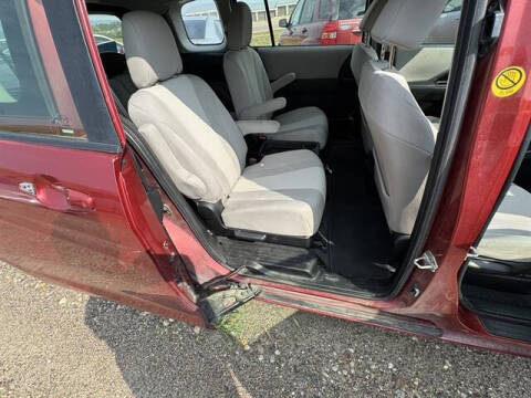 2013 Mazda MAZDA5 Sport