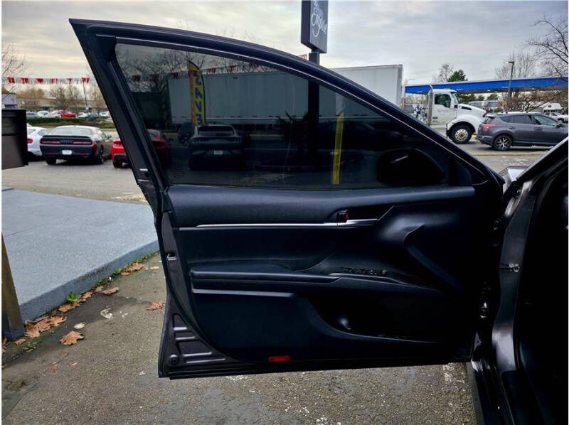 2023 Toyota Camry LE