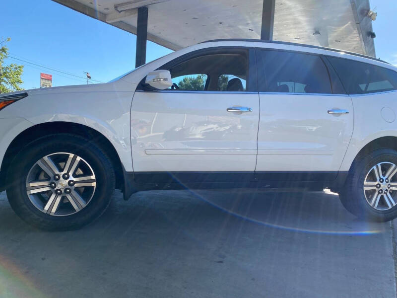 2017 Chevrolet Traverse LT