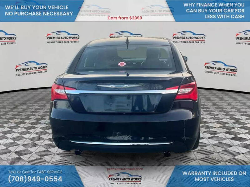 2011 Chrysler 200 Limited