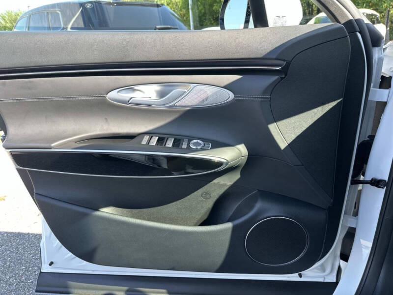 2026 Genesis GV70