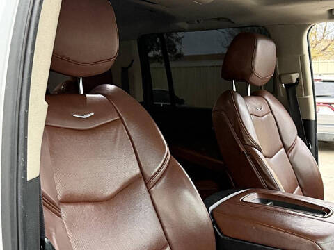 2017 Cadillac Escalade ESV Premium Luxury