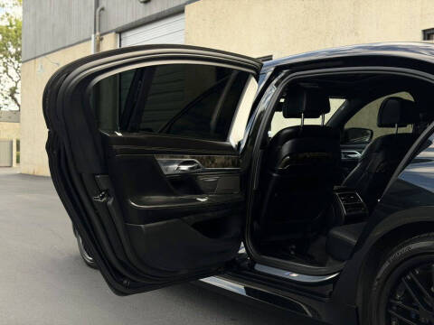 2017 BMW 7 Series 750i