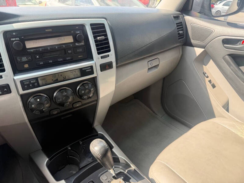 2005 Toyota 4Runner SR5