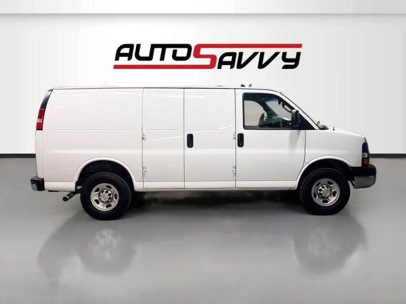 2024 Chevrolet Express 2500