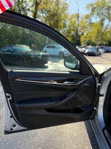 2018 BMW 5 Series 530i