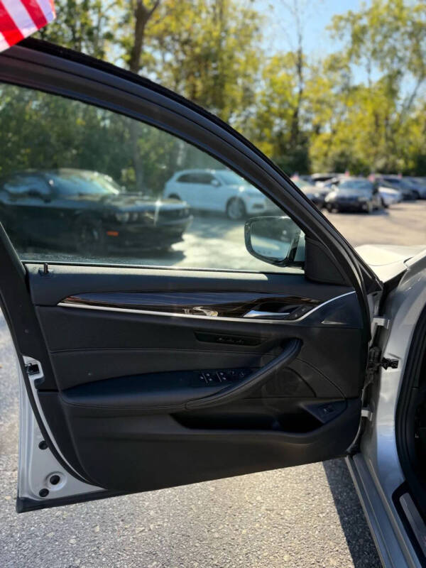 2018 BMW 5 Series 530i