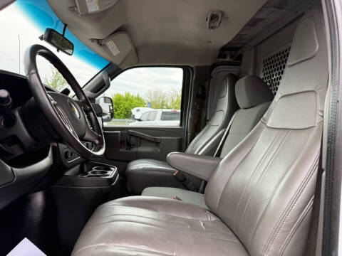2019 Chevrolet Express 2500