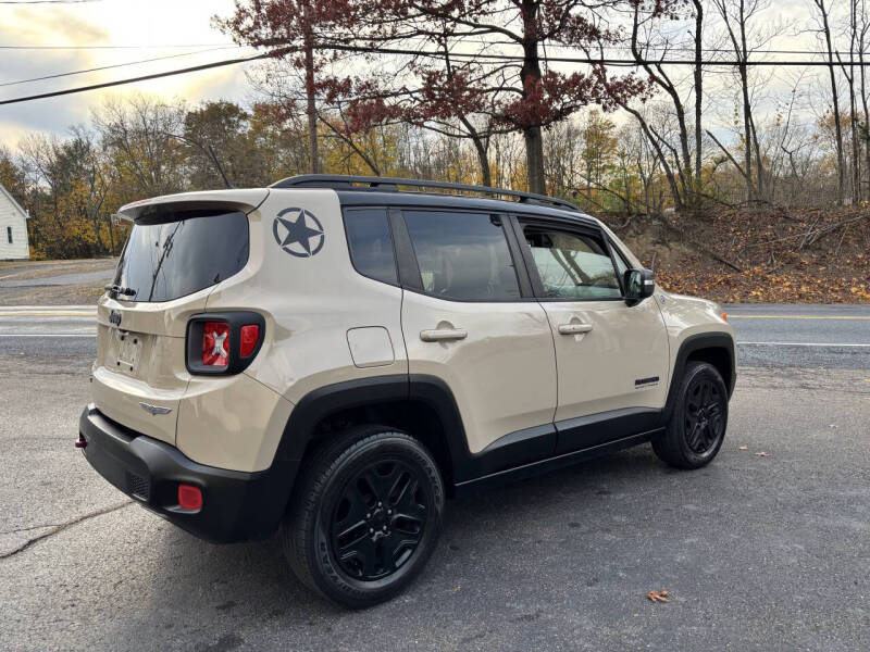 2017 Jeep Renegade Deserthawk