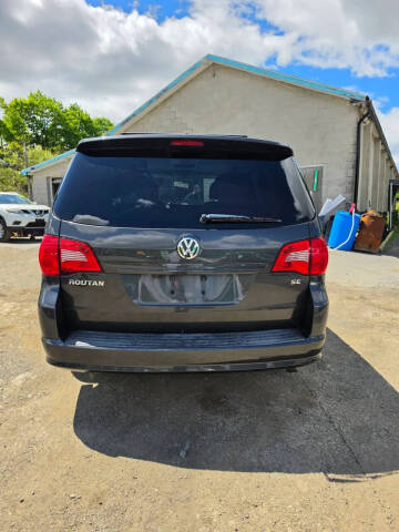 2011 Volkswagen Routan