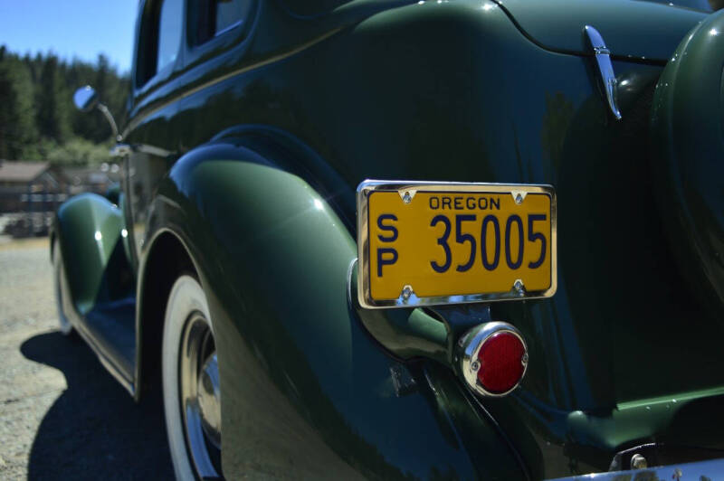 1936 Ford Deluxe