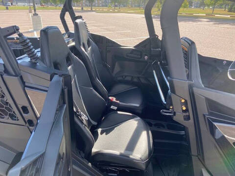 2025 Can-Am Commander Max XT-P 1000R