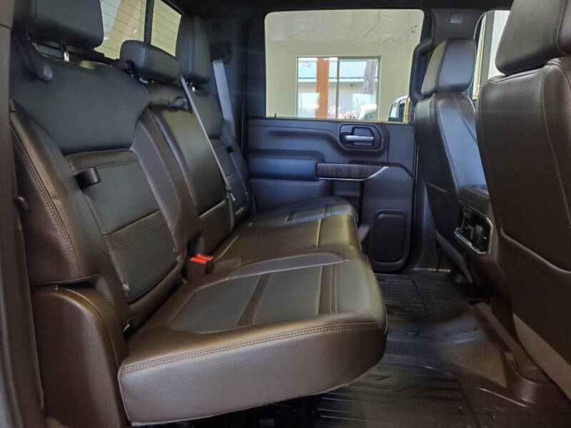 2023 GMC Sierra 3500HD 11