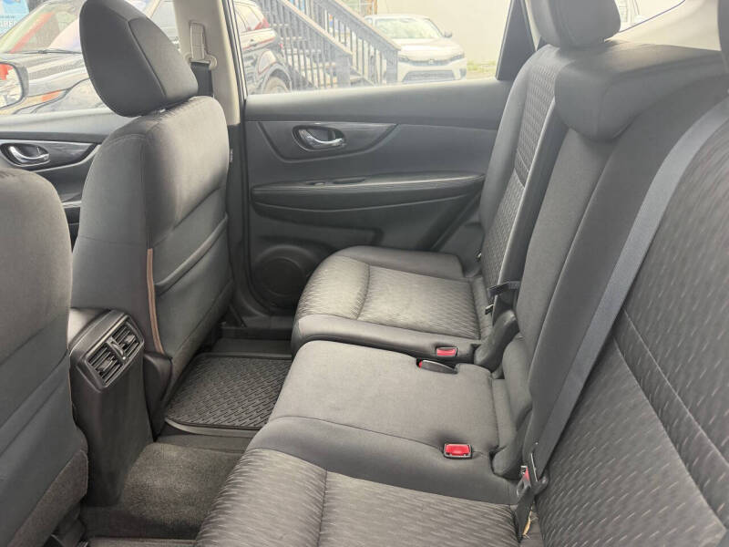 2018 Nissan Rogue S