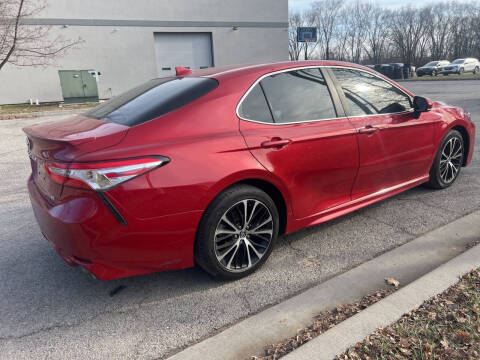 2020 Toyota Camry SE