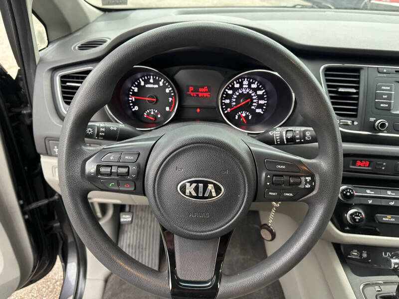 2016 Kia Sedona LX
