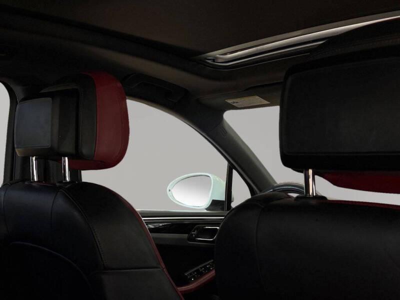2020 Porsche Macan