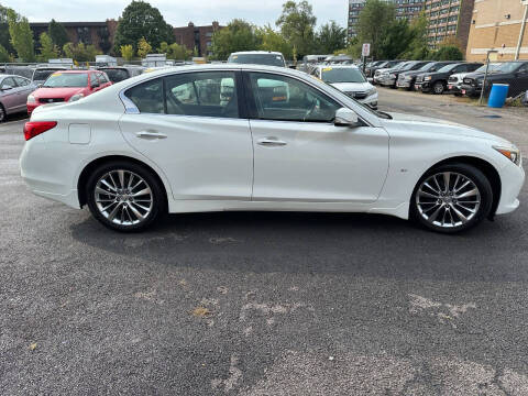 2014 Infiniti Q50 Premium