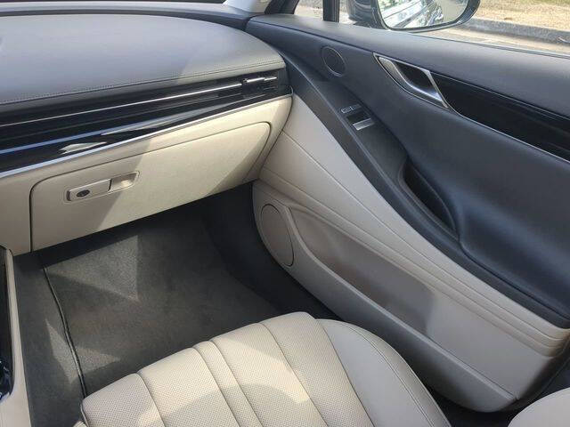 2021 Genesis G80