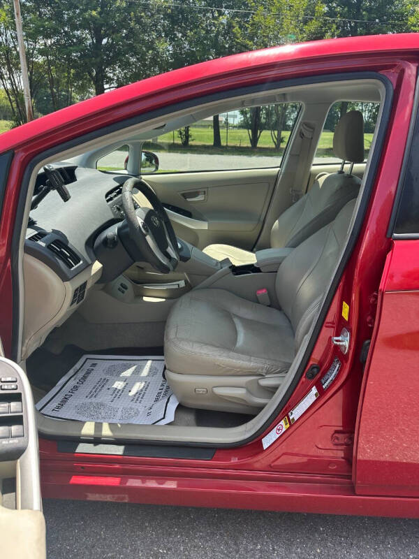 2010 Toyota Prius III