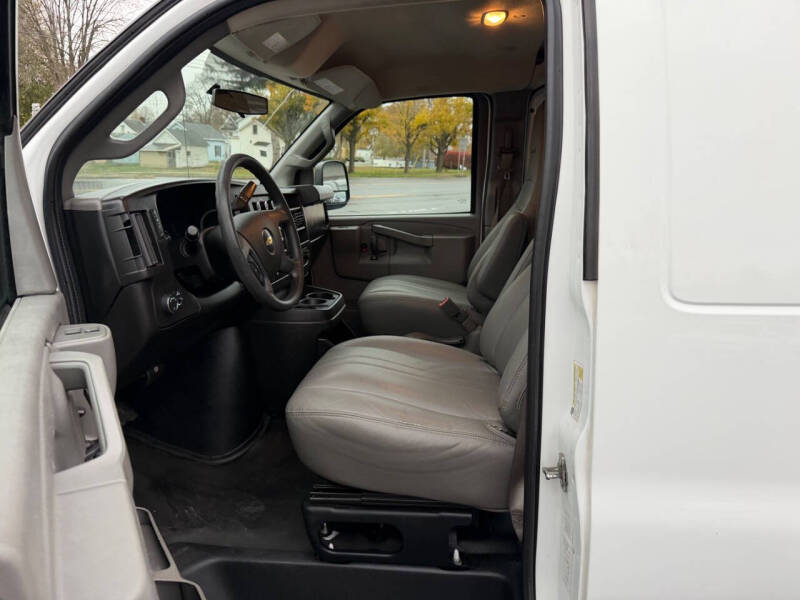 2017 Chevrolet Express 2500