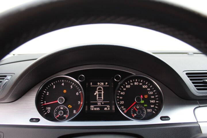 2010 Volkswagen CC Luxury